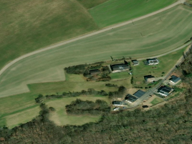 Zwangsversteigerung: Einfamilienhaus in Waldhof-Falkenstein