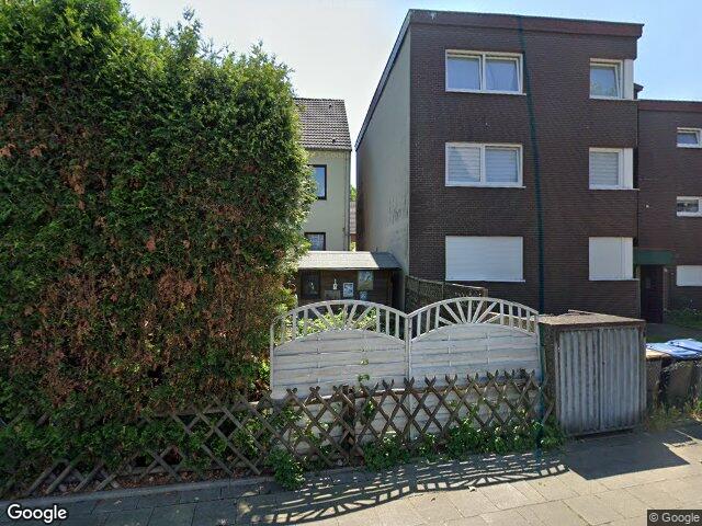 Zwangsversteigerung: Mehrfamilienhaus, Kfz-Stellplatz in Gelsenkirchen, Bismarck