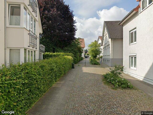 Zwangsversteigerung: Kfz-Stellplatz, Eigentumswohnung (ab 5 Zimmer) in Bielefeld, Schildesche