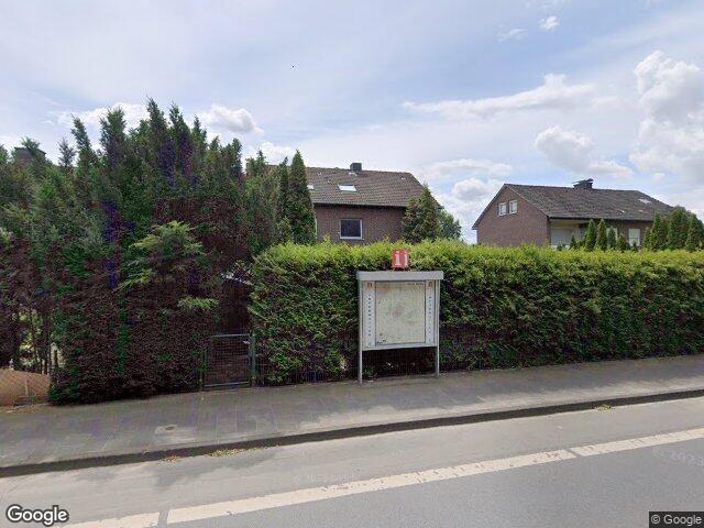 Zwangsversteigerung: Kfz-Stellplatz, Einfamilienhaus in Oelde