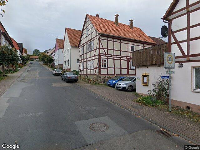 Zwangsversteigerung: Einfamilienhaus in Hofgeismar, Carlsdorf