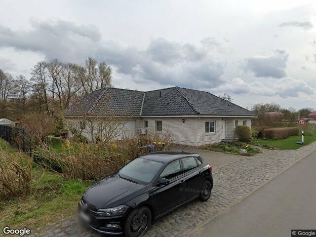 Zwangsversteigerung: Einfamilienhaus in Stendal, Wahrburg