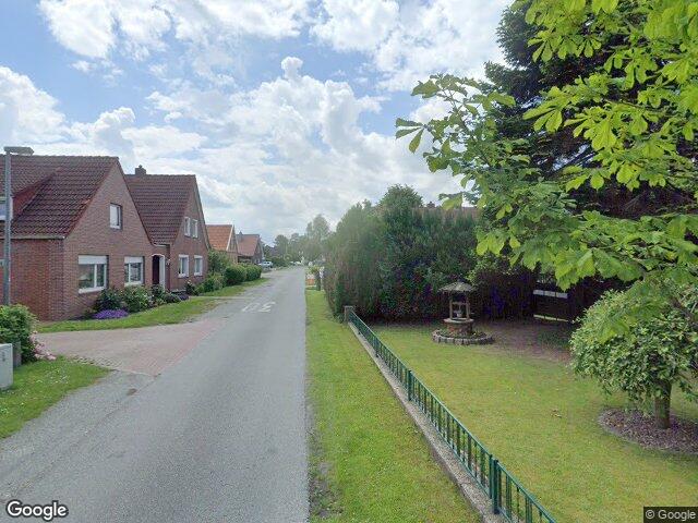 Zwangsversteigerung: Einfamilienhaus, Einfamilienhaus mit Nebengebäuden in Rhauderfehn, Holte