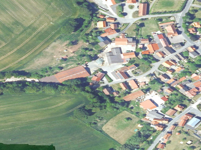 Zwangsversteigerung: Einfamilienhaus, Scheune in Herleshausen, Nesselröden