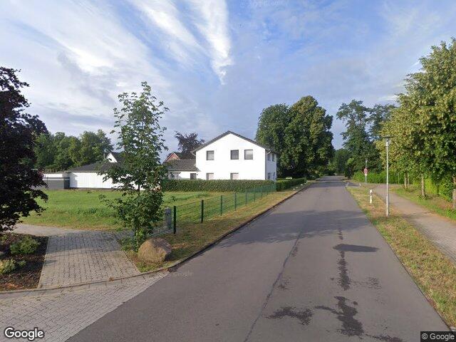 Zwangsversteigerung: Doppelhaushälfte in Ganderkesee , Schönemoor