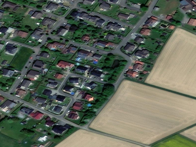 Zwangsversteigerung: Einfamilienhaus in Stadtallendorf, Erksdorf