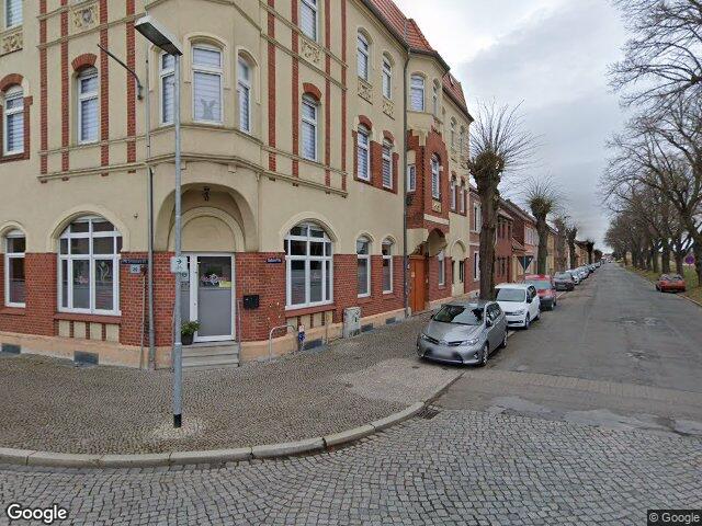 Zwangsversteigerung: zweigeschossiges Mehrfamilienhaus mit ausgebauten Dachgeschoss , 3 Wohnungen, angebautes zweigeschossiges Lager - und Garagengebäude in Tangermünde