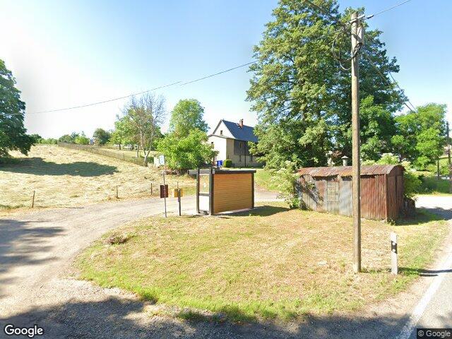 Zwangsversteigerung: Mehrfamilienhaus in Limbach-Oberfrohna, Uhlsdorf