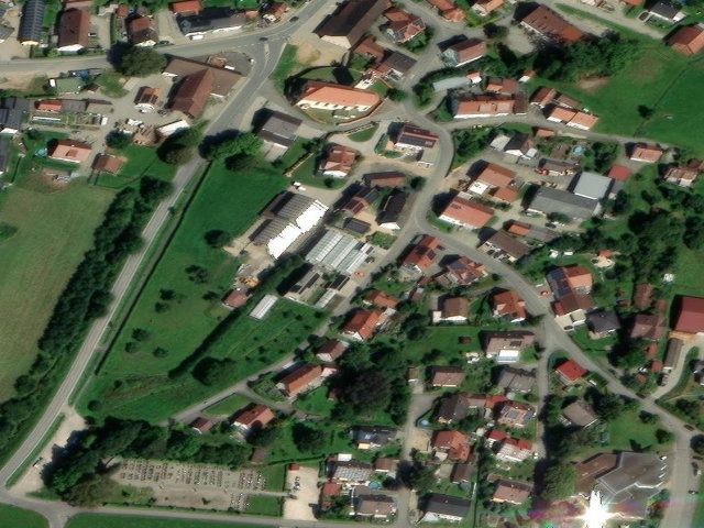Zwangsversteigerung: Landwirtschaftsfläche, Gebäude- und Freifläche, Unland, Waldfläche in Laupertshausen und Weihermahd, Dicker Ghau, 88400 Ringschnait