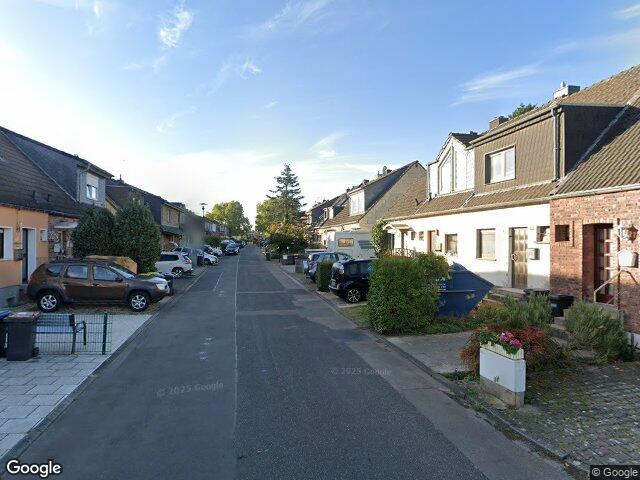 Zwangsversteigerung: Garage, Eigentumswohnung (3 bis 4 Zimmer) in Köln, Vogelsang