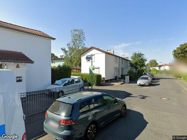 Zwangsversteigerung: Einfamilienhaus in Frankfurt am Main, Bonames