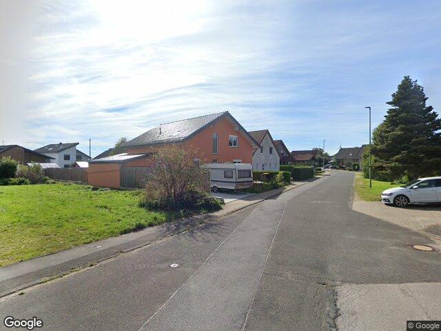Zwangsversteigerung: Eigentumswohnung (3 bis 4 Zimmer), Garage mit Sondernutzungsrecht in Hürtgenwald, Vossenack