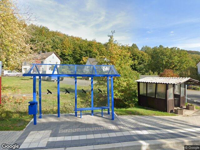Zwangsversteigerung: Einfamilienhaus in Schieder-Schwalenberg, Siekholz