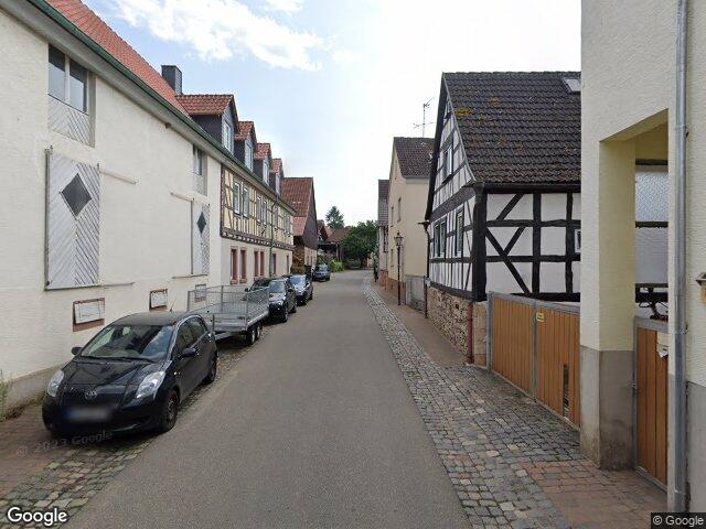 Zwangsversteigerung: Zweifamilienhaus in Brensbach, Wersau