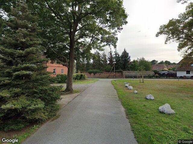 Zwangsversteigerung: Einfamilienhaus in Luckaitztal , Schöllnitz (Neudöbern)