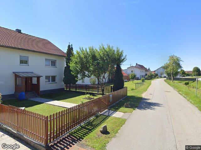 Zwangsversteigerung: Einfamilienhaus in Osterhofen