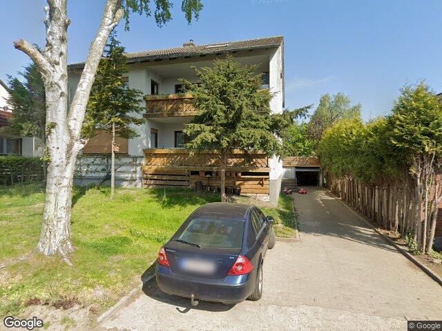 Zwangsversteigerung: Zweifamilienhaus, Garage in Löhne