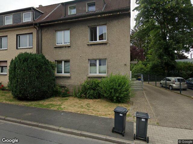 Zwangsversteigerung: Mehrfamilienhaus, Garage in Herten