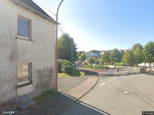 Zwangsversteigerung: Einfamilienhaus, unbebautes Grundstück, Scheune, sanierungsbedürftig in Dreis-Brück, Brück