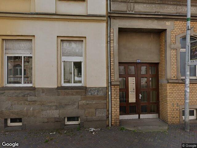 Zwangsversteigerung: Eigentumswohnung (1 bis 2 Zimmer), Mühlengebäude mit Nebenanlage u. Garage in Plauen