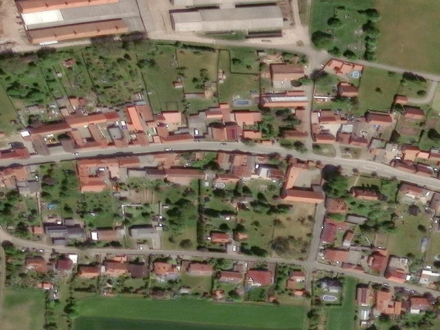 Zwangsversteigerung: land- und forstwirtschaftlich genutztes Grundstück in Bad Berka, Gutendorf