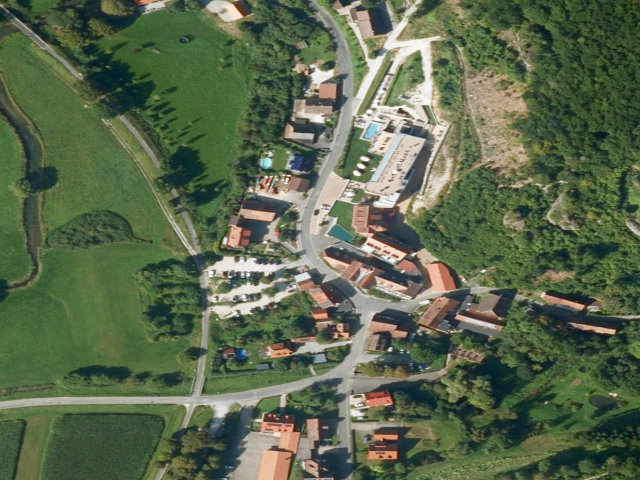 Zwangsversteigerung: 5 Fertiggaragen in Heiligenstadt, Veilbronn