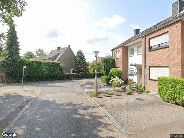 Zwangsversteigerung: Einfamilienhaus in Willich, Willich