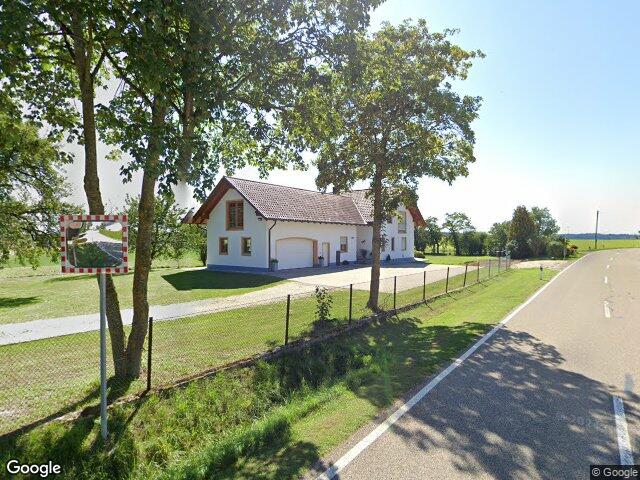 Zwangsversteigerung: land- und forstwirtschaftlich genutztes Grundstück, landwirtschaftliches Anwesen mit Wohnhaus und Wirtschaftsgebäuden in Niederviehbach