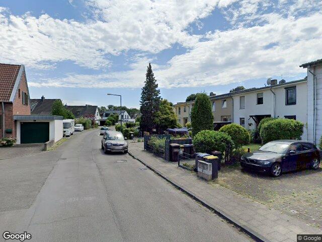 Zwangsversteigerung: Einfamilienhaus, Reihenhaus in Köln, Mülheim