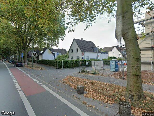 Zwangsversteigerung: Eigentumswohnung (3 bis 4 Zimmer) in Duisburg, Neudorf-Süd