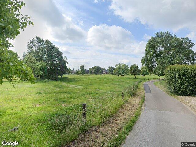 Zwangsversteigerung: Baugrundstück, Einfamilienhaus, ehemaliges landwirtschaftl. Anwesen bestehend aus einem , Nebengebäuden, Stalltrakt, Bewegungshalle, Weidegrundstücken in Alpen, Menzelen