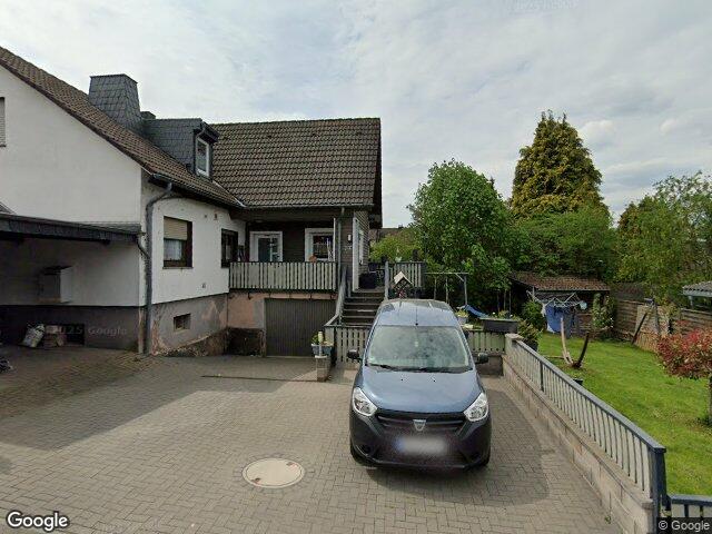 Zwangsversteigerung: Garage, Einfamilienhaus, keine Innenbesichtigung, Fertighaus der ersten Generation, keine Modernisierung bekannt in Kall