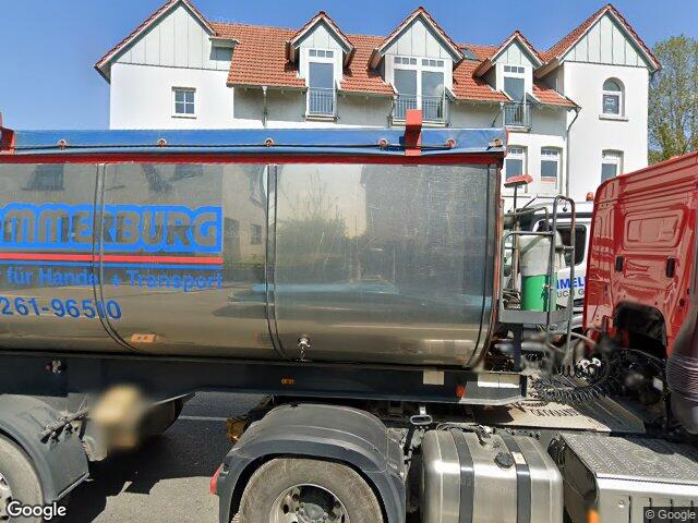 Zwangsversteigerung: Gewerbeeinheit mit 3 Pkw-Stellplätzen in Lemgo