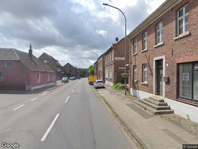 Zwangsversteigerung: Zweifamilienhaus, Einfamilienhaus, Einfamilienhaus mit Wohnraumanbau und Nebengebäuden in Viersen, Boisheim