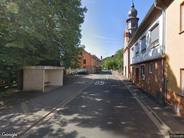 Zwangsversteigerung: zweigeschossiges Wohnhaus u. unbebautes Grundstrück in Altenbamberg