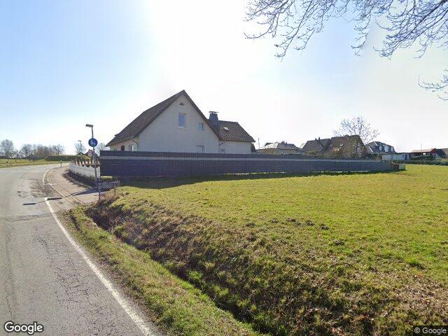 Zwangsversteigerung: Zweifamilienhaus, gewerblich genutztes Grundstück, Garage in Löhne