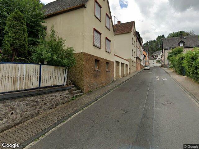 Zwangsversteigerung: lfd. Nr. 1: Einfamilienhaus mit Garage, lfd. Nr. 2: unbebaut, lfd. Nr. 3: unbebaut, lfd. Nr. 4: unbebaut, lfd. Nr. 5: unbebaut, lfd. Nr. 6: unbebaut in Idar-Oberstein