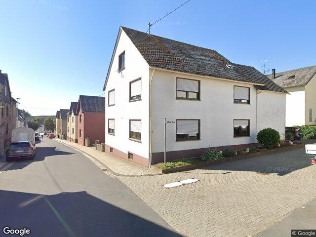 Zwangsversteigerung: Gebäude- und Freifläche, Verkehrsfläche, Gewerbehalle in Hambuch