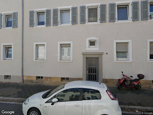 Zwangsversteigerung: Mehrfamilienhaus in Neustadt an der Weinstraße