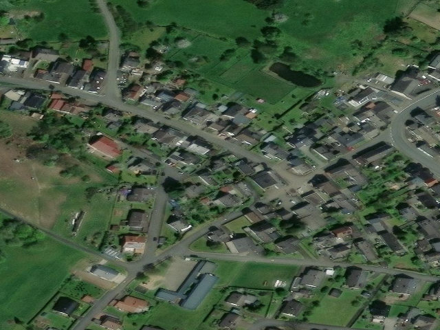 Zwangsversteigerung: Einfamilienhaus in Dietzhölztal, Mandeln
