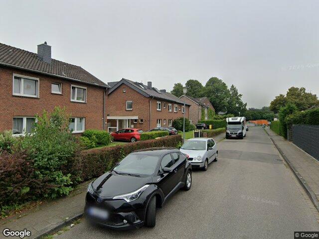 Zwangsversteigerung: Ein-/Zweifamilien-Doppelhaushälfte in Kempen, Kempen