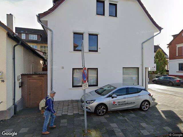 Zwangsversteigerung: Einfamilienhaus in Bad Pyrmont, Oesdorf