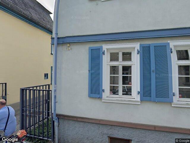 Zwangsversteigerung: Zweifamilienhaus in Bad Homburg