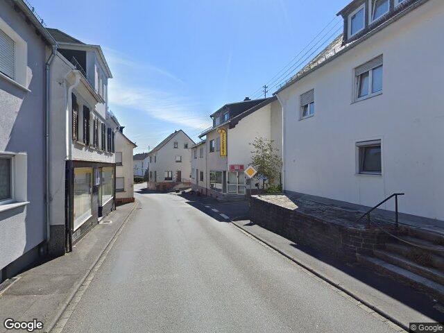 Zwangsversteigerung: Einfamilienhaus in Meudt