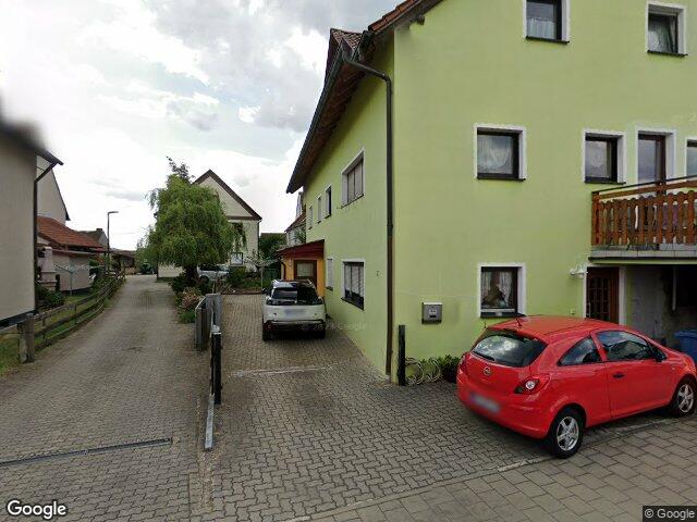 Zwangsversteigerung: Eigentumswohnung (ab 5 Zimmer) in Pyrbaum
