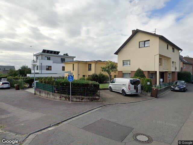 Zwangsversteigerung: Garage, Einfamilienhaus in Pulheim, Brauweiler