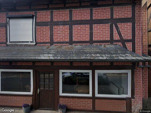 Zwangsversteigerung: Einfamilienhaus in Dassel, Deitersen