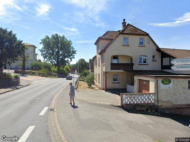 Zwangsversteigerung: Dreifamilienhaus mit Garage sowie Einfamilienhaus in Lohr a.Main, Sendelbach