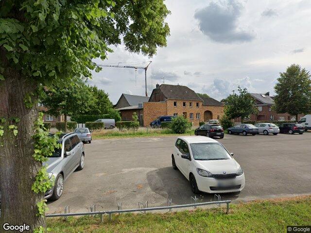 Zwangsversteigerung: Garage, Einfamilienhaus in Titz, Hasselsweiler