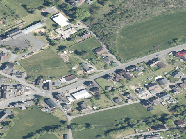 Zwangsversteigerung: Landwirtschaftsfläche, Gebäude- und Freifläche in Bad Laasphe, Banfe